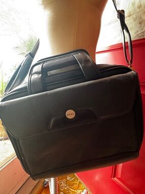 Dell Black Men's Laptop Messenger Briefcase